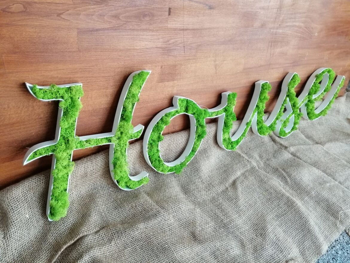 custom moss lettering signs